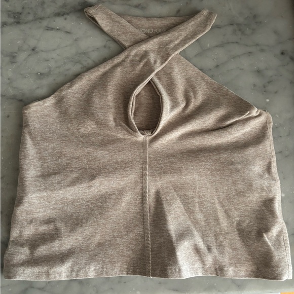 Beyond Yoga Beige Crossover Top - Picture 1 of 2